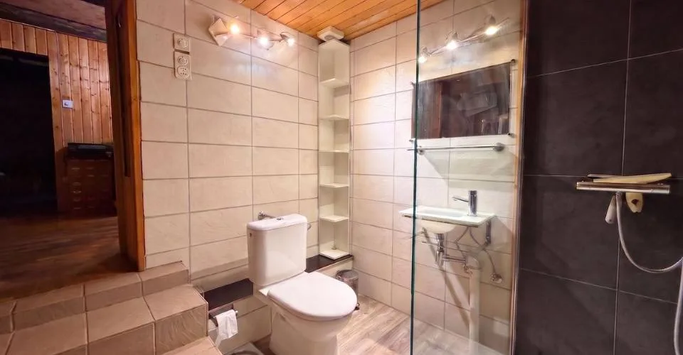 Maison à vendre à la Vallée de Joux de 6.5 pièces - 230 m², avec appartement de 2 pièces et grand jardin – photo 21 sur 26