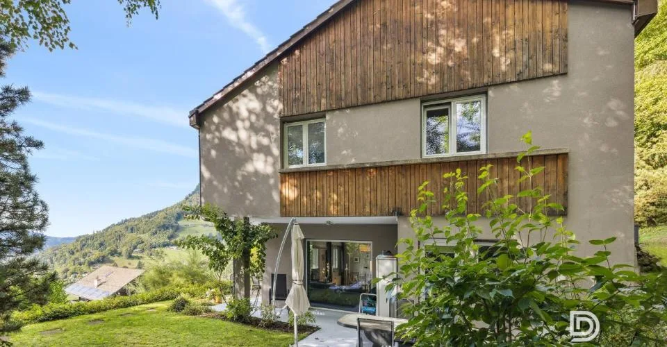 Villa à Glion : Un cadre de vie familial entre nature et Montreux