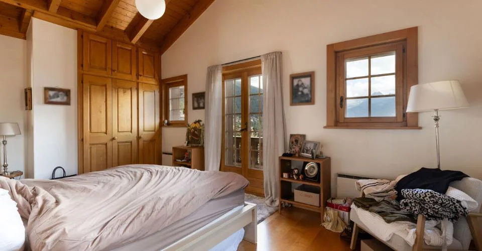 Chalet avec Permis pour Rénovation! – photo 7 sur 7