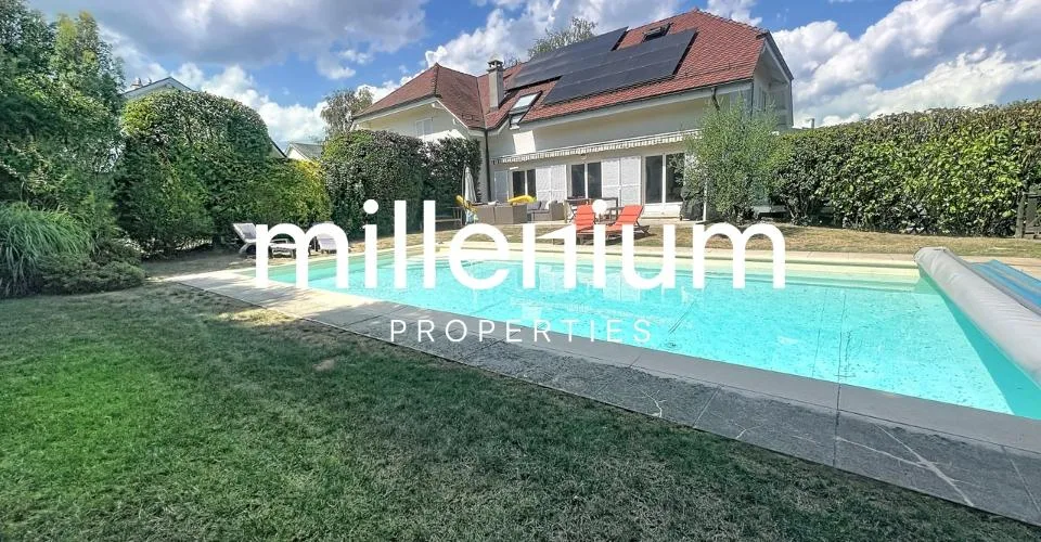Magnifique maison jumelée à Bogis-Bossey de 170m2 jardin et piscine