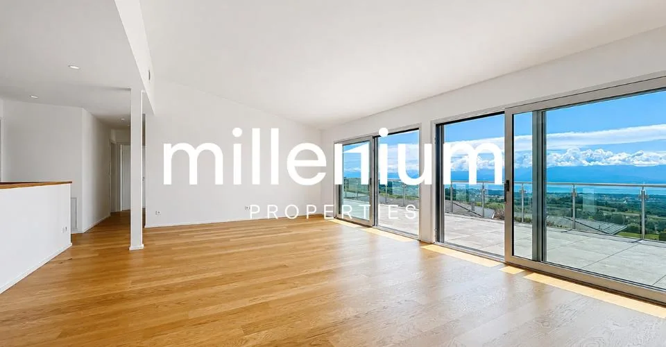 Luxurious villa with a panoramic view of the mountains and lake – Foto 15 von 26