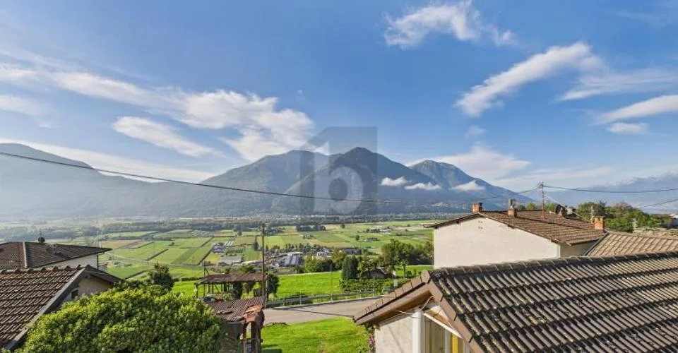 Schöne Lage mit sonniger Aussicht und Blick – Foto 2 von 6
