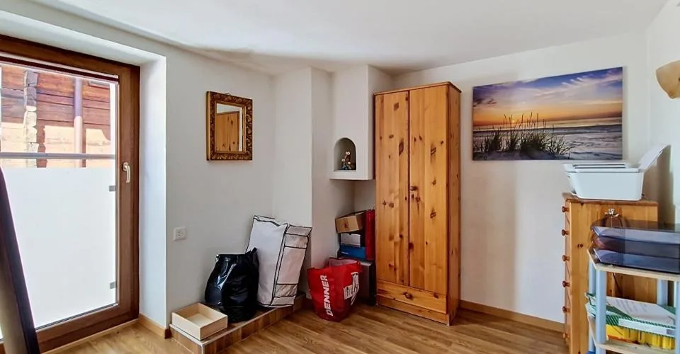 Grône, maison de 4.5 pièces de 151 m2 avec extérieures verdoyant et 2 places de parc – photo 36 sur 50