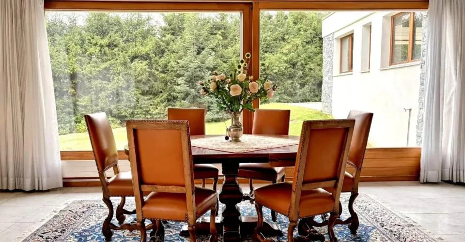 Charmant chalet avec vue sur la montagne à Crans-Montana – photo 13 sur 24