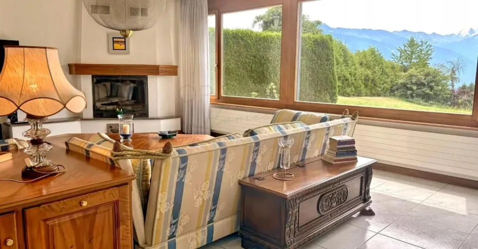 Charmant chalet avec vue sur la montagne à Crans-Montana – photo 14 sur 24