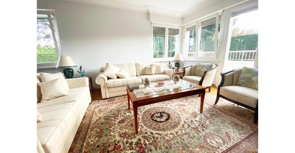 Superbe villa familiale individuel avec grand jardin à Cointrin - 2'890'000.-- – photo 4 sur 8