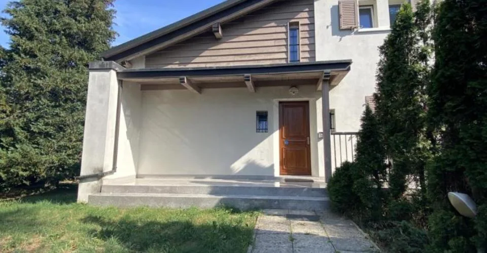 Superbe villa familiale individuel avec grand jardin à Cointrin - 2'890'000.-- – photo 7 sur 8