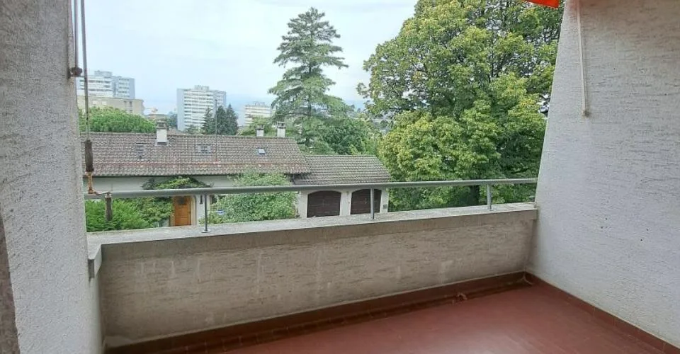 Lausanne, proche du parc de Sauvabelin, spacieux et beau 6,5 p.