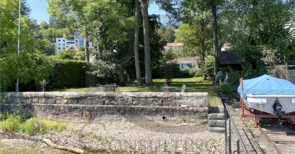 Villa au bord du lac, dotée d'un spacieux jardin - 9 mois (octobre 2026 à juin 2027)