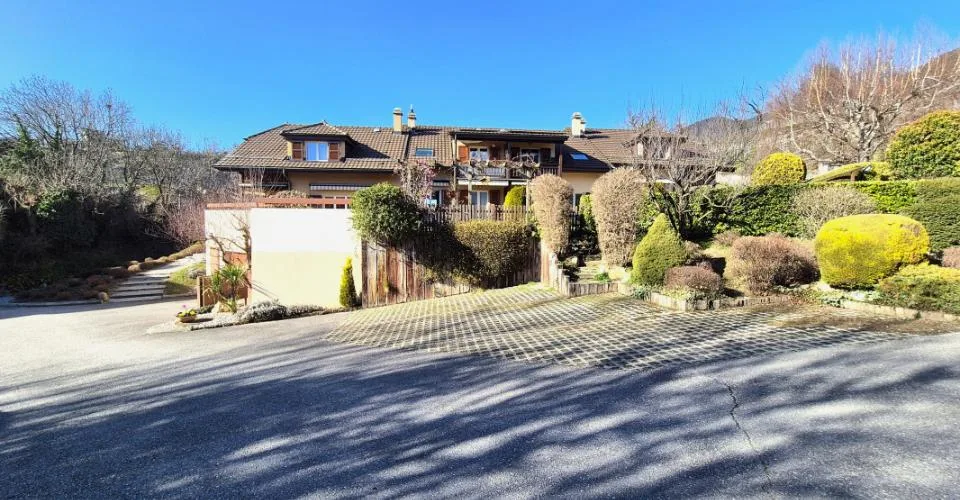 Casa a schiera di 4,5 locali, pannelli solari, con terrazza e garage – foto 14 di 26