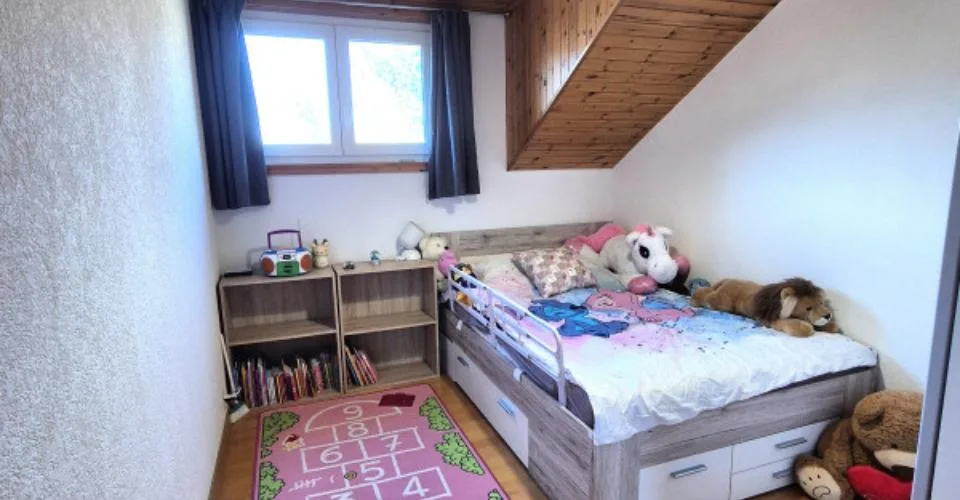 Casa a schiera di 4,5 locali, pannelli solari, con terrazza e garage – foto 26 di 26