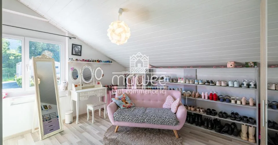 Einzelvilla mit 4 Schlafzimmern und großzügigem Keller! – Foto 22 von 26