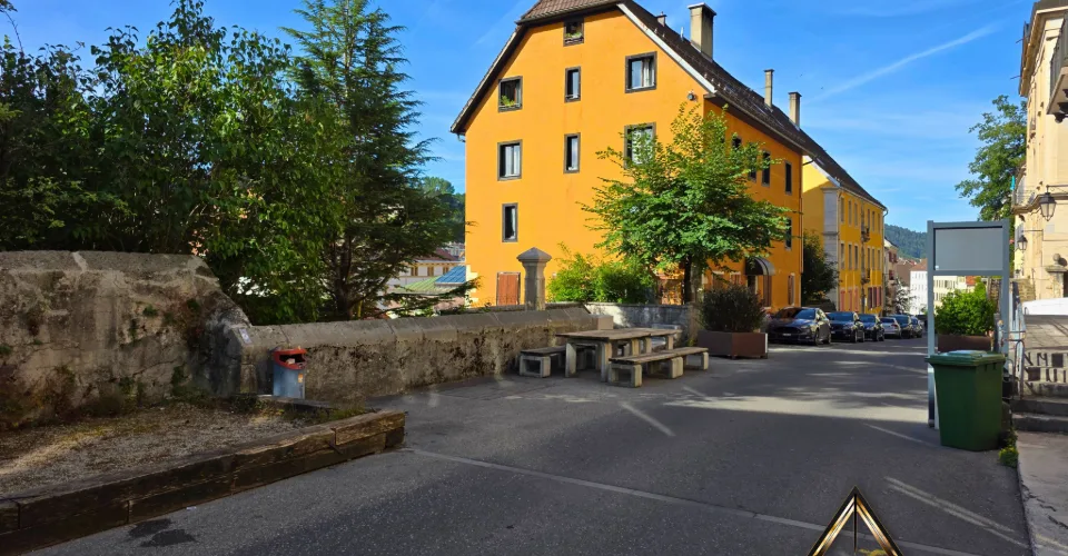 Ein Apartment mit Charakter und großzügigen Räumen – Foto 18 von 22