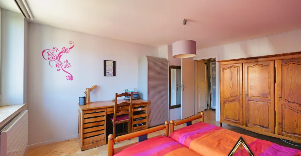 Ein Apartment mit Charakter und großzügigen Räumen – Foto 16 von 22