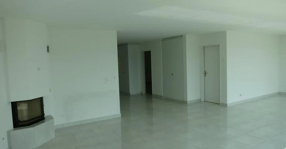 Exklusive 4.5-Zimmer-Maisonette mit traumhafter Aussicht über Zürich – Foto 2 von 8