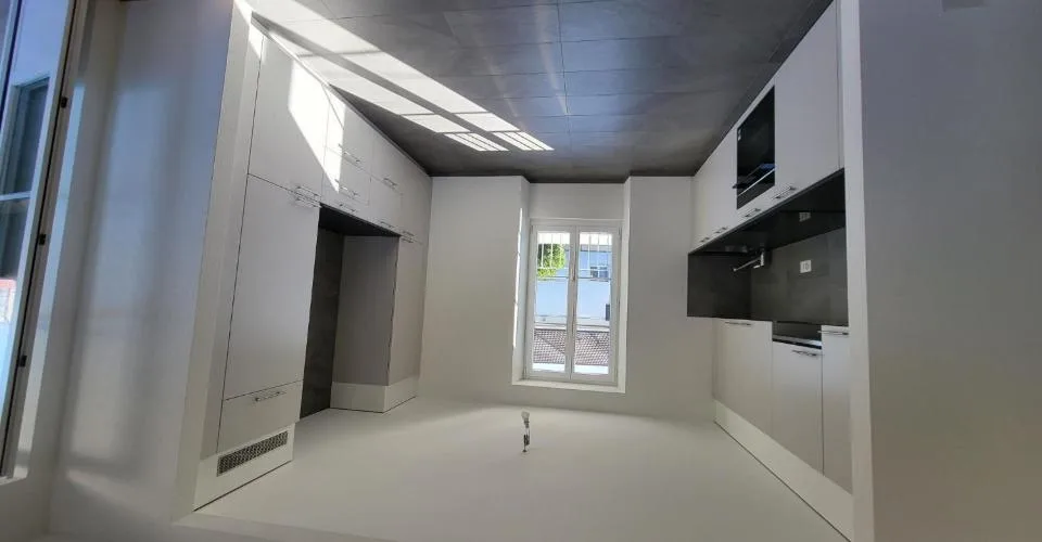 Magnificent komplett renoviertes Duplex mit großem Balkon