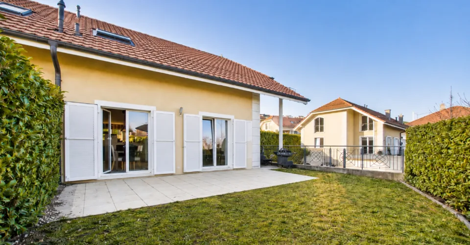Familienvilla mit 5,5 Zimmern, Garten und Garage – Foto 27 von 27
