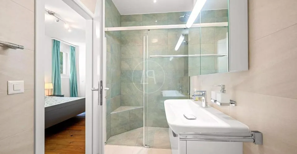 Magnificent modern apartment with panoramic view over Lutry – Foto 22 von 23