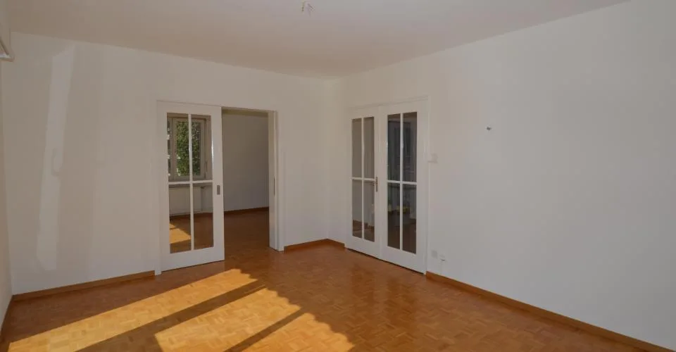 Lumineux et spacieux 5,5 pièces avec grand balcon, proche commodités – photo 6 sur 13
