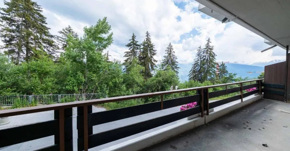 Apartment with 3.5 rooms and large terrace – photo 19 of 25