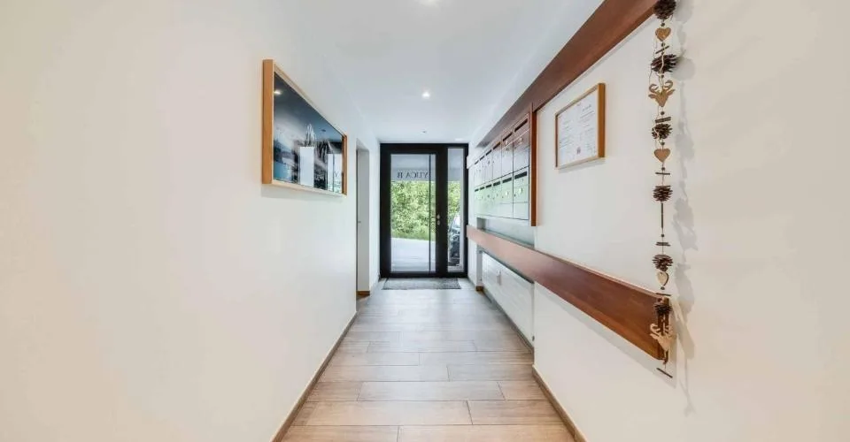 Apartment with 3.5 rooms and large terrace – photo 25 of 25