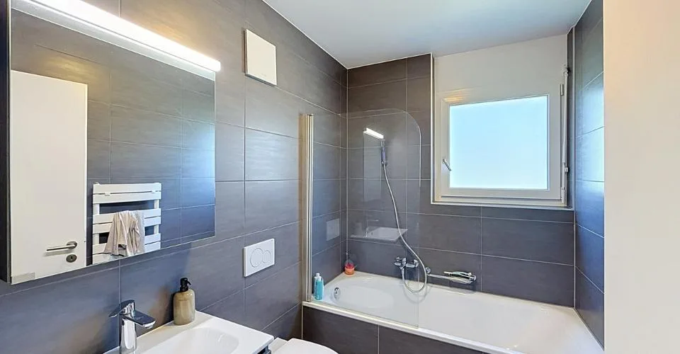 EN EXCLUSIVITÉ I Magnifique appartement de 3 pièces avec vue lac – photo 6 sur 10
