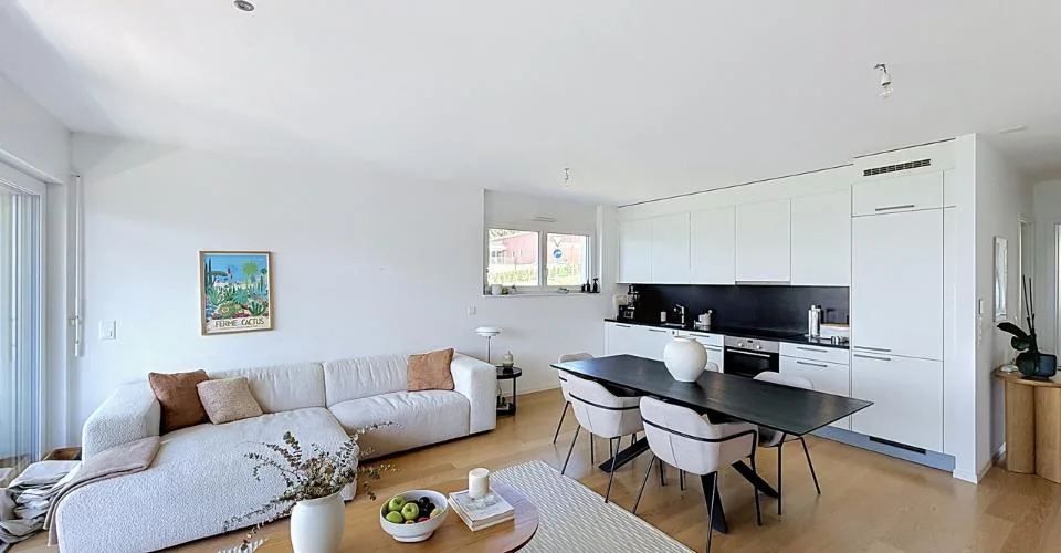 EN EXCLUSIVITÉ I Magnifique appartement de 3 pièces avec vue lac – photo 2 sur 10