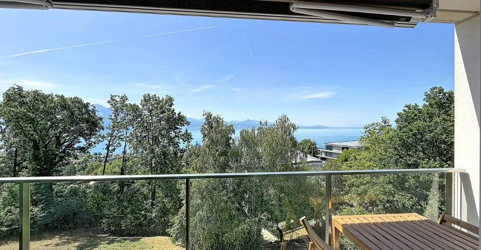 EN EXCLUSIVITÉ I Magnifique appartement de 3 pièces avec vue lac – photo 10 sur 10
