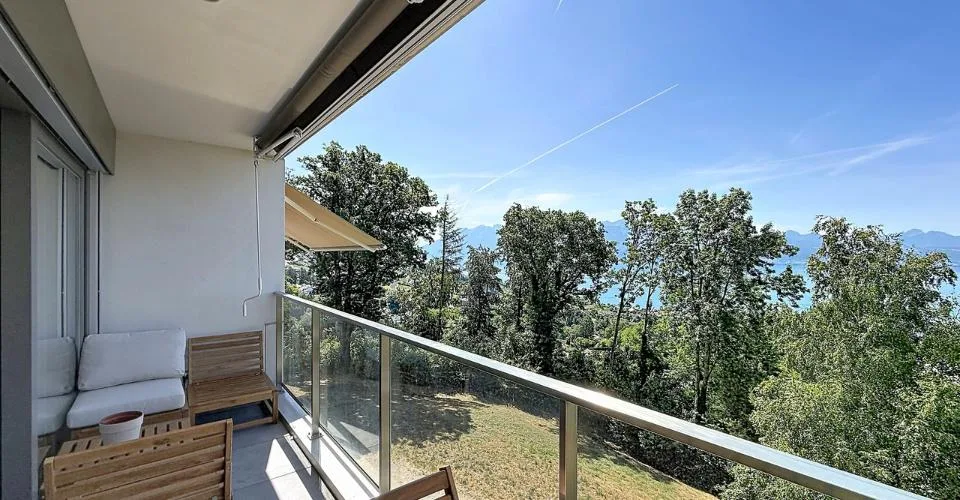 EN EXCLUSIVITÉ I Magnifique appartement de 3 pièces avec vue lac – photo 9 sur 10