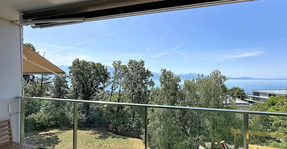 EN EXCLUSIVITÉ I Magnifique appartement de 3 pièces avec vue lac – photo 4 sur 10