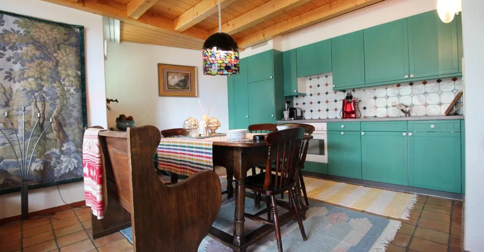 Appartementhaus 7.5-01 unique, très spacieux appartement en duplex de 7,5 pièces de style campagnard – Foto 5 von 10