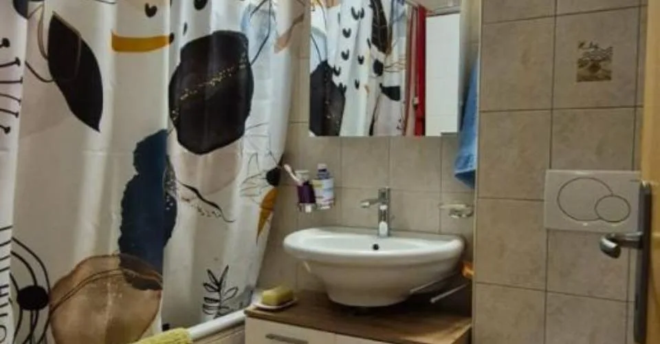 Appartement lumineux de 3.5 pièces au centre de Saxon – Foto 7 von 12