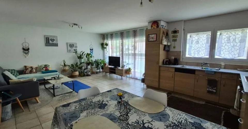 Appartement lumineux de 3.5 pièces au centre de Saxon – Foto 4 von 12