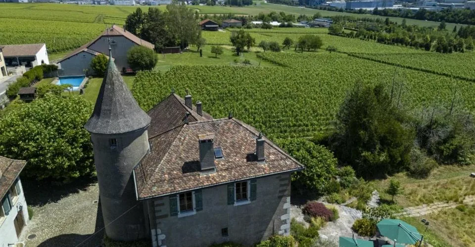 LA TOUR-MAISON FORTE DE BOURDIGNY-DESSOUS – Foto 3 von 13
