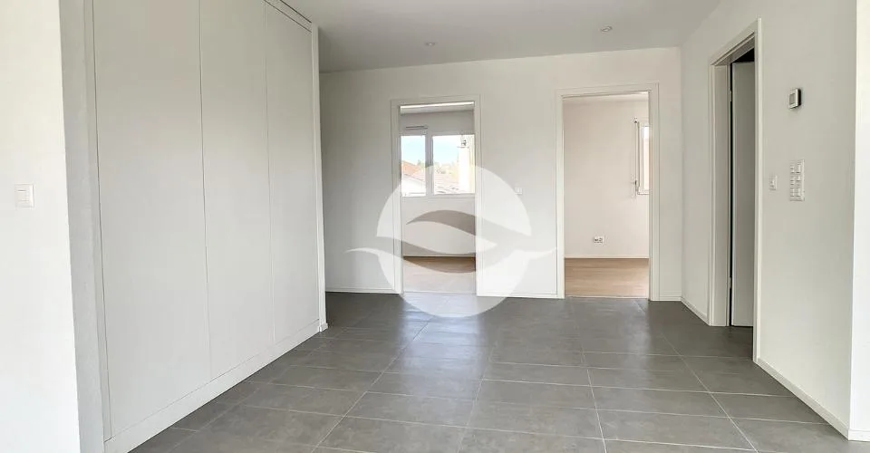 3,5 pièces avec balcon - 1er étage