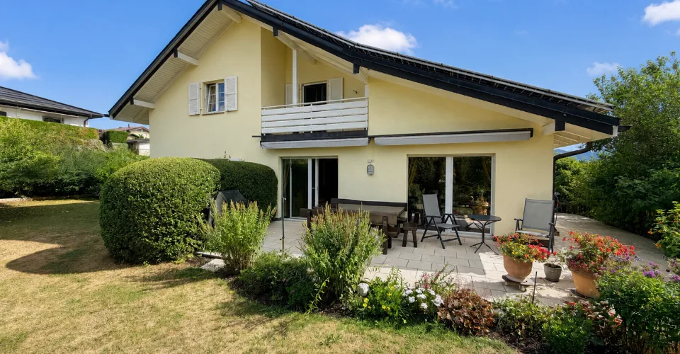 Villa indipendente di 7.5 locali a Vaulruz – foto 2 di 13