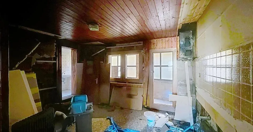 Appartamento con potenziale di ristrutturazione e vista sulle montagne – foto 19 di 26