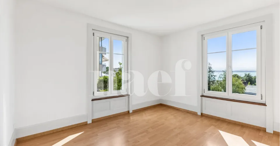 Individual house with 3 apartments – photo 13 of 18