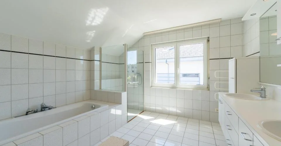 Grosszügiges, gepflegtes Landhaus an Toplage - mit Pool – photo 10 sur 21