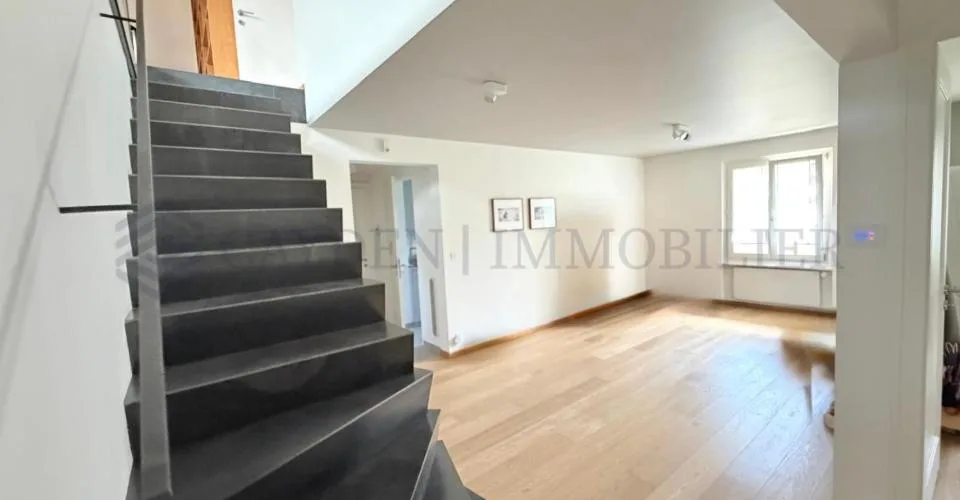 Sublime duplex rénové vue imprenable sur le lac Léman
