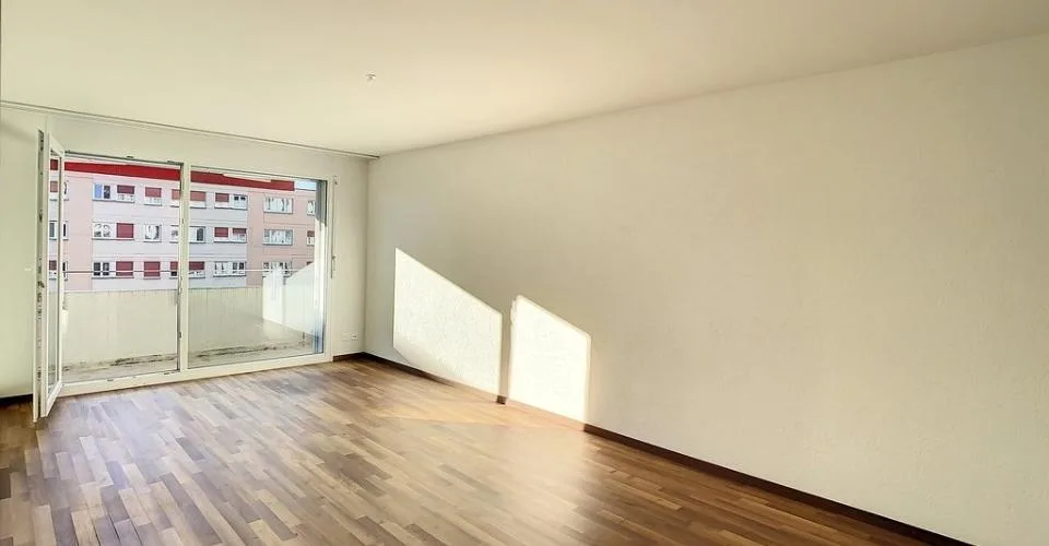 Geräumige 2.5-Zimmer-Wohnung mit Balkon – Foto 9 von 14