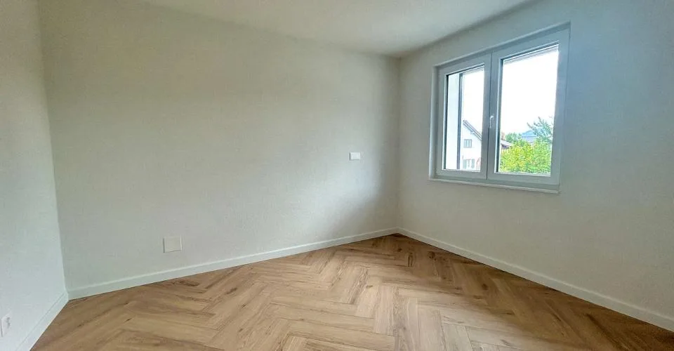 Geräumiges Haus mit Anbau in Vicques, renoviert 2025 – Foto 23 von 26