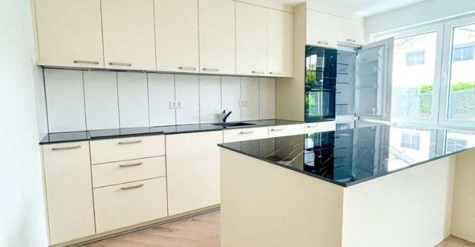 Geräumiges Haus mit Anbau in Vicques, renoviert 2025 – Foto 17 von 26