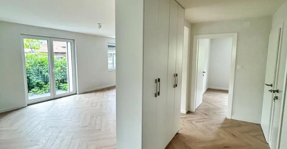 Geräumiges Haus mit Anbau in Vicques, renoviert 2025 – Foto 21 von 26