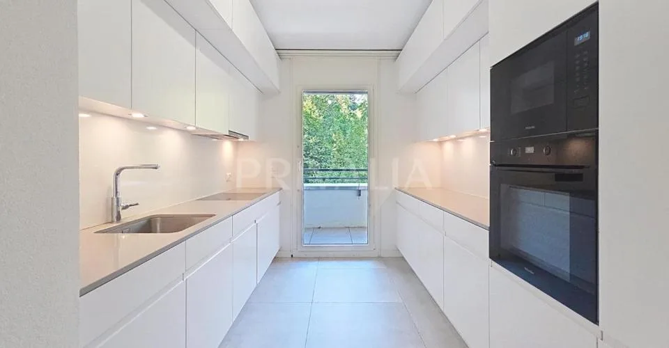Bel attique de 121 m2 avec terrasse – Foto 3 von 16