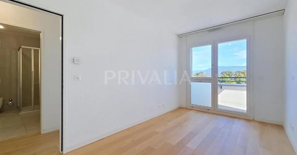 Bel attique de 121 m2 avec terrasse – Foto 6 von 16