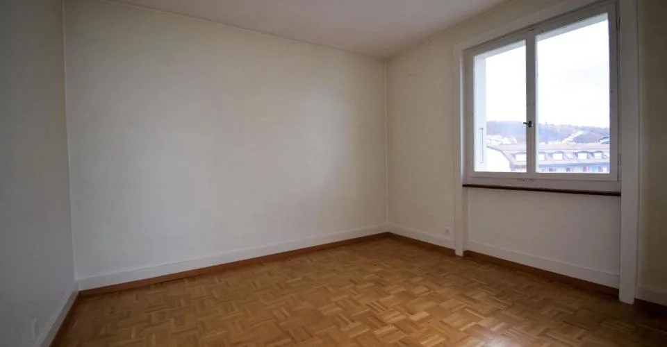 Très grand et lumineux 3.5 pièces avec grand balcon – Foto 5 von 9