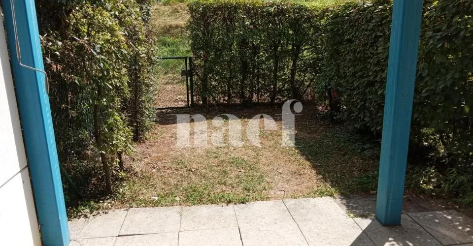 Appartement de 4 pièces au rez-de-chaussée