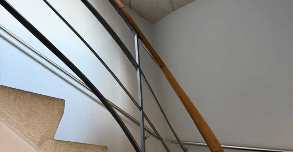 Appartement - condominium de 3 chambres et 1 salle de bain