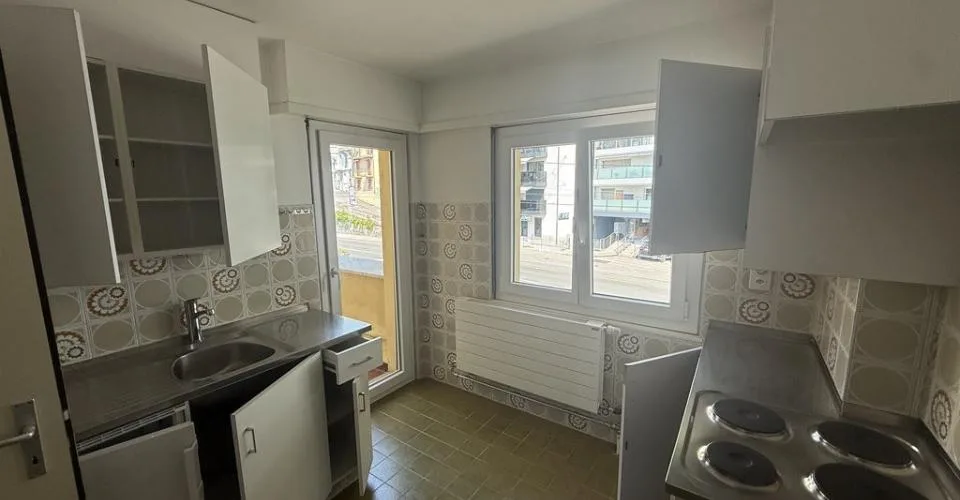 A Saisir ! Magnifique studio situé dans un quartier verdoyant !
